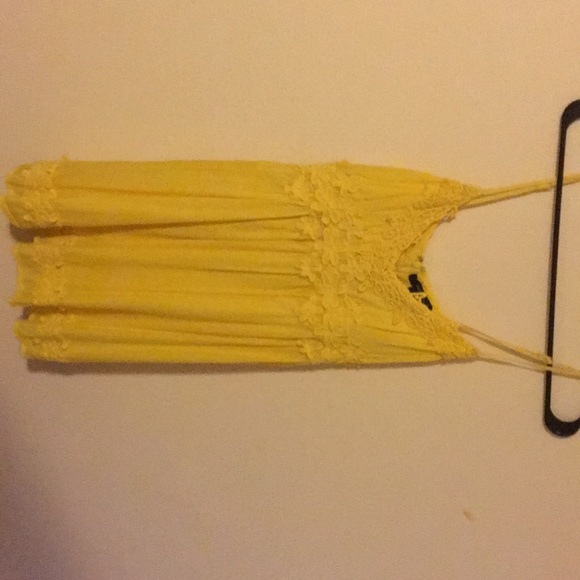 Forever 21 Yellow Sundress - Picture 2 of 6